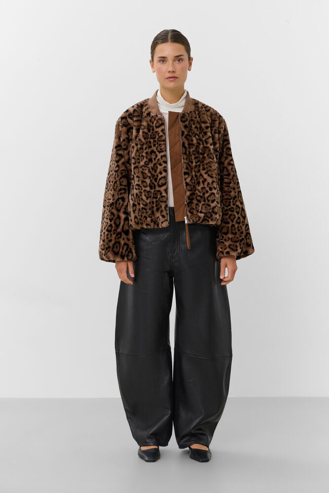 The Great Cover-Up: AW26 Coat & Jacket Trends You'll Love