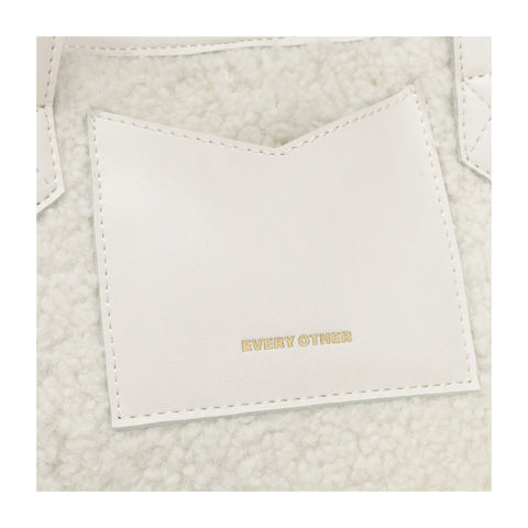 Every Other 12036 Large Bucket Style Sherpa Bag In White