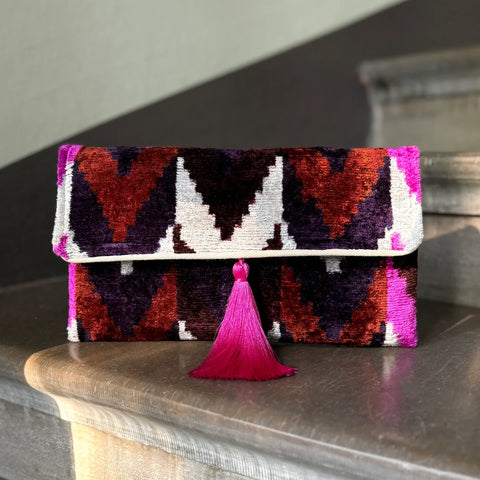 Mila Miroo IC-1217 Ikat Clutch Bag Vesuvius With Gold Chain