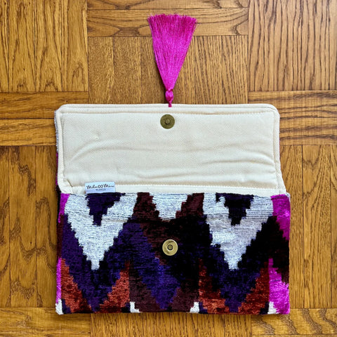 Mila Miroo IC-1217 Ikat Clutch Bag Vesuvius With Gold Chain