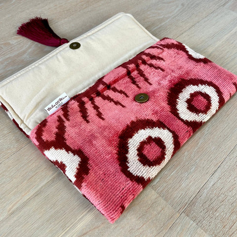 Mila Miroo IC-1255 Ikat Clutch Bag Evil Eye | Pink With Gold Chain