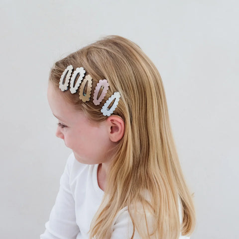 Mimi & Lula 182065-23 Scalloped Edge Mini Clic Clacs Multi