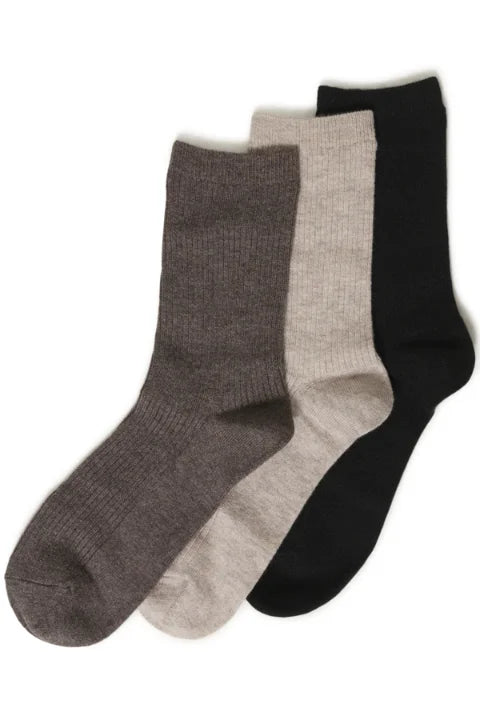 B Young Woolly Sock Box In Nature