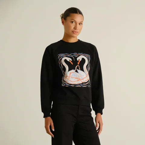 Dedicated 23767 Sweatshirt Ystad Painted Swans Black