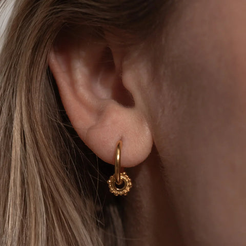 One & Eight 2793 Meadow Charm Hoops