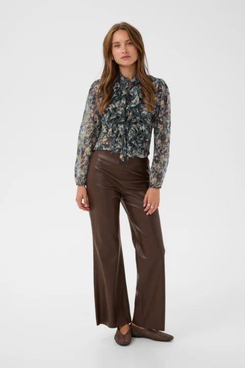 Saint Tropez Lilja Crinkle LS Shirt In Big Dipper Camouflaged Blooms