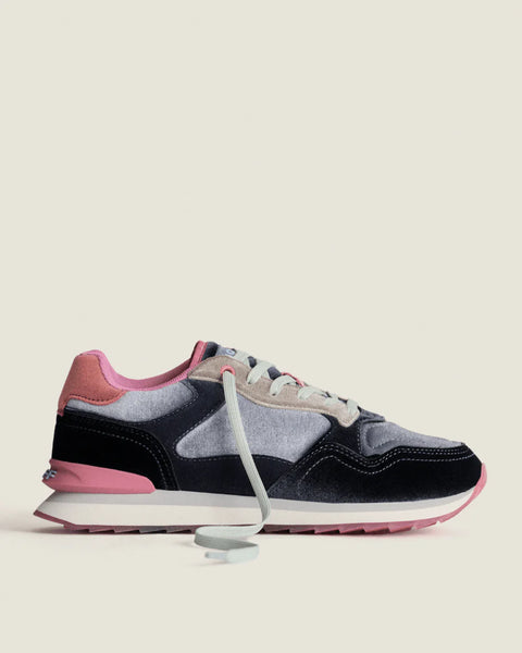 Hoff Sapphire City Trainer