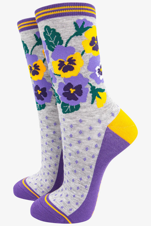 Miss Shorthair 4498PANSG-Women's Pansy Floral Print Bamboo Socks in Grey Purple