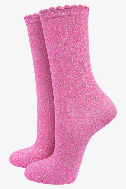 Miss Shorthair 4898HP1.1  Cotton All Over Glitter Ankle Socks in Hot Pink With Scallop Top