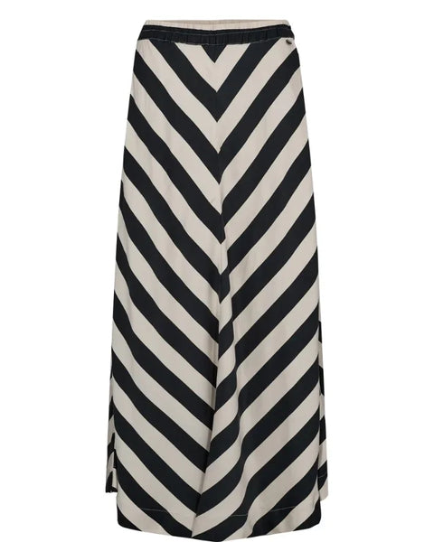 Numph Minzu Skirt In Caviar