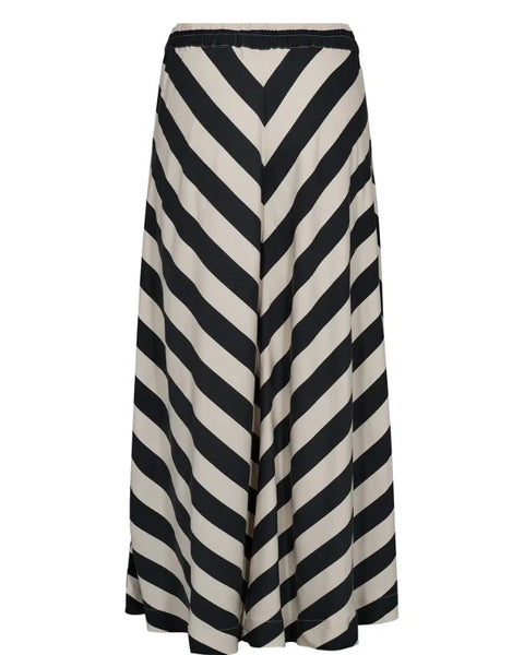 Numph Minzu Skirt In Caviar