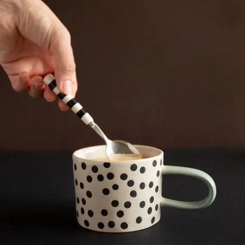 Caroline Gardner Gifts MGG120 Mono Ditsy Spot Mug