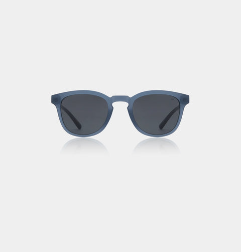 A Kjaerbede Bate Sunglasses In Blue Steel