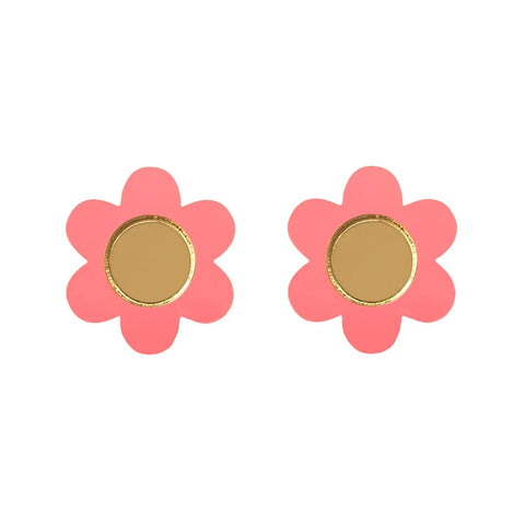 Natalie Owen DY6 Daisy Flower Stud Earrings in Coral Pink