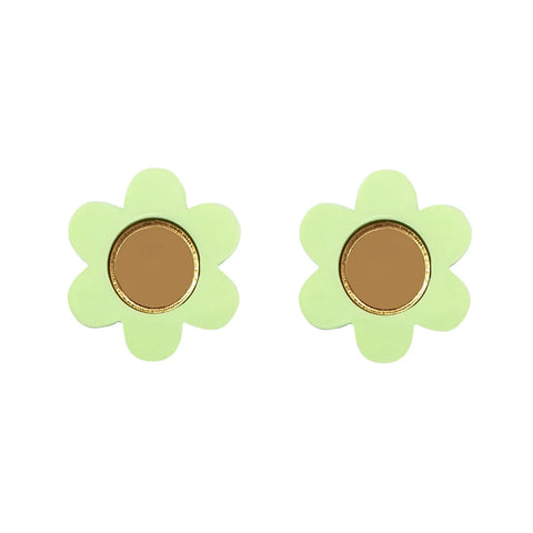 Natalie Owen DY4 Daisy Flower Stud Earrings in Light Green