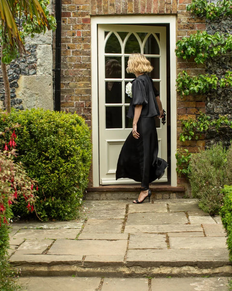 Chalk Gina Skirt In Black