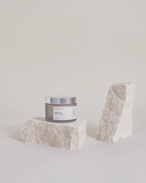 Chalk Luxury 100ml Body Scrub In Sandy Cove