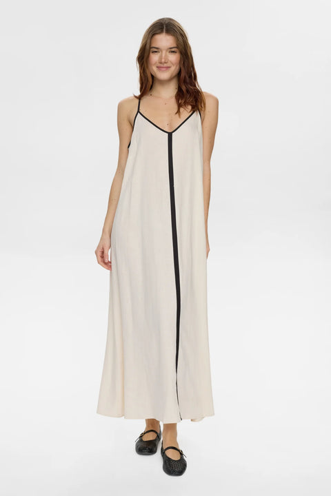 Numph Alani Dress In Whitecap Gray