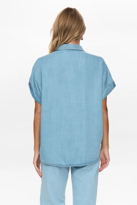 Nümph Elida Sleeveless Shirt In Light Blue Denim