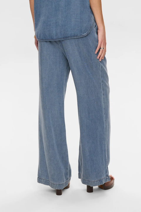 Numph Elida Pants In Snow Washed Denim