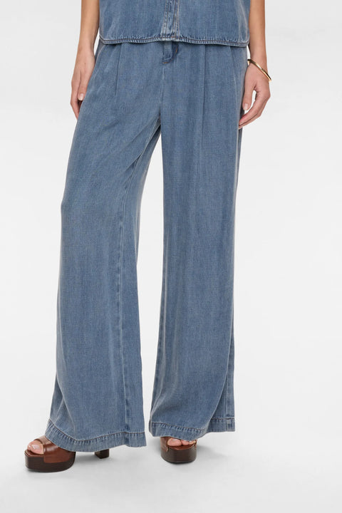 Numph Elida Pants In Snow Washed Denim