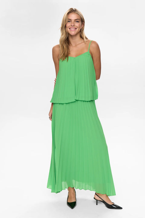 Nümph Parisa Top In Classic Green