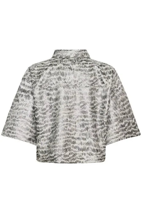 Soaked In Luxury Pricilla Shirt SS In Silver Animal Jaquard