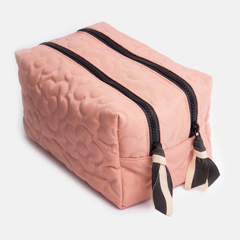 Caroline Gardner Gifts Qwb100 Pink Quilted Flower Large Travel Washbag