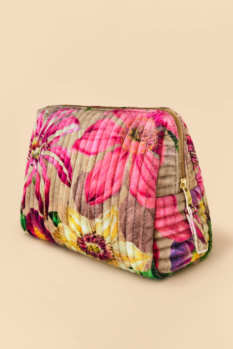 Powder QWB7  Oversized Botanicals Quilted Washbag