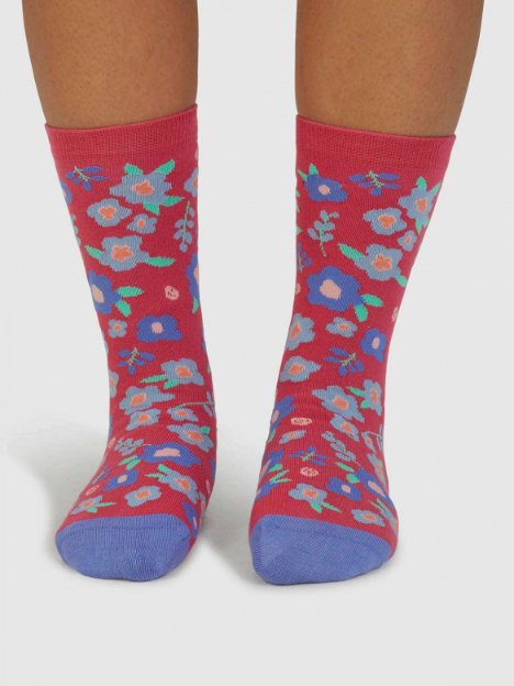 Thought SPW880 Mapel Floral Bamboo Socks in Radish Pink