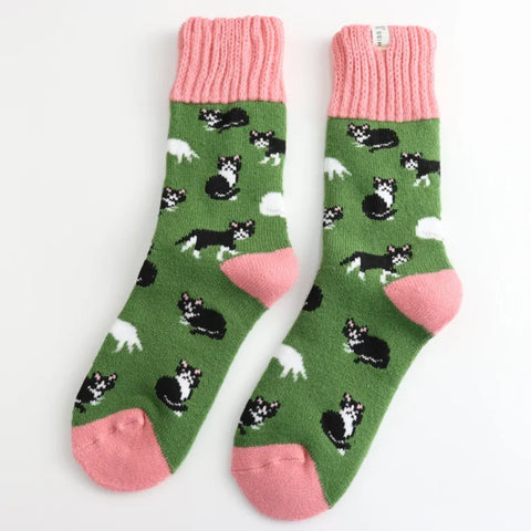 Miss Sparrow TSW029 Winter Black & White Cats Green