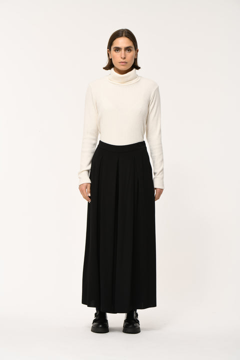 Humility Turbo Trousers In Black