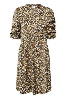 Saint Tropez Vanea Dress In Creme Pardus