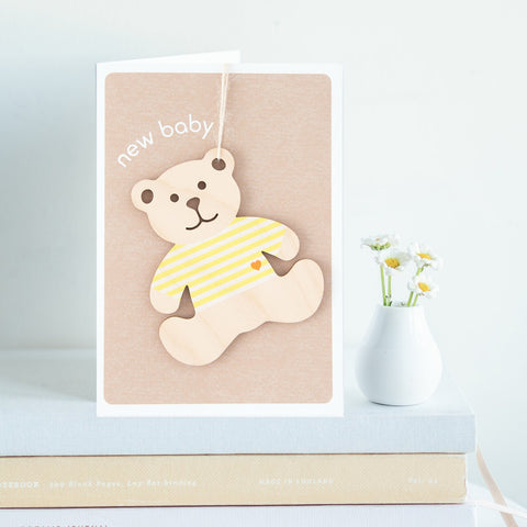 Daisycat Cards WK17 Wooden Keepsake - New Baby