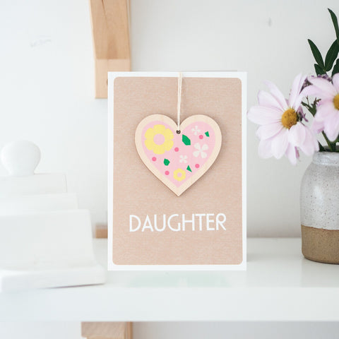 Daisycat Cards WK56 Wooden Keepsake - Daughter Heart