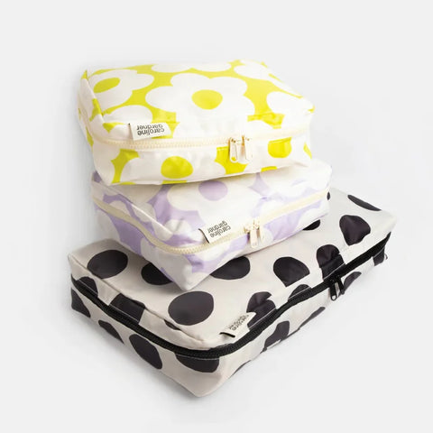 Caroline Gardner Gifts ZCS103 Mono Spot and Flowers Set of 3 Packing Cubes