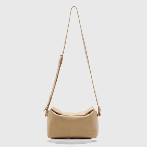 Ecotorie AGN-WAX-OAT Agnes Crossbody Bag In Oatmeal