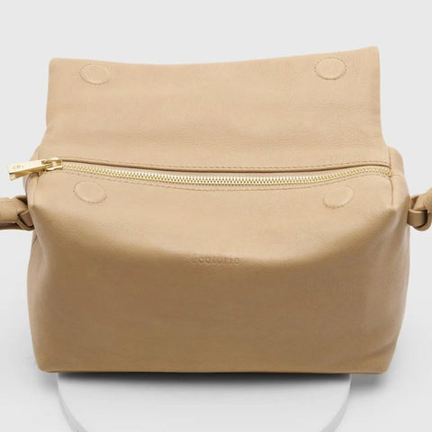 Ecotorie AGN-WAX-OAT Agnes Crossbody Bag In Oatmeal