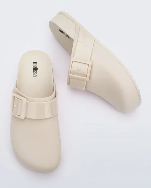 Melissa 35898 Cozy Clog In Beige