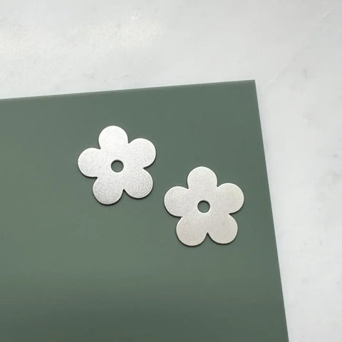 MicaPeet FSE-SIL Gold & Silver Flower Studs Silver