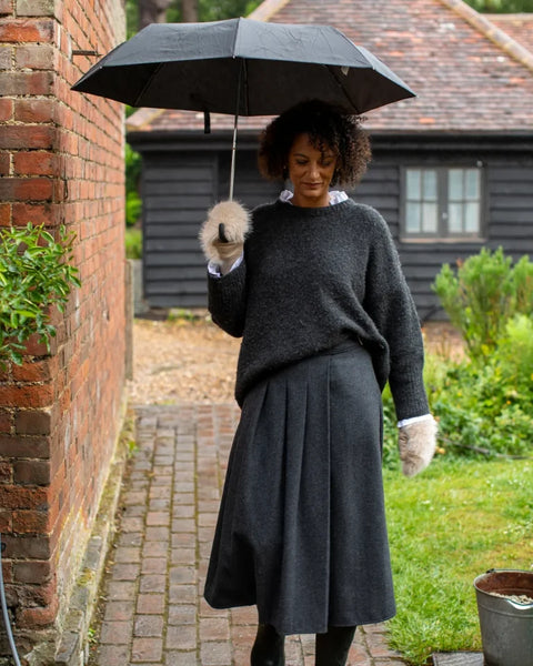 Chalk Hope Skirt In Charcoal