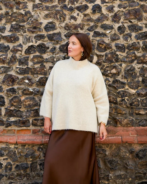 Chalk Vicki Jumper Fluffy In Oyster
